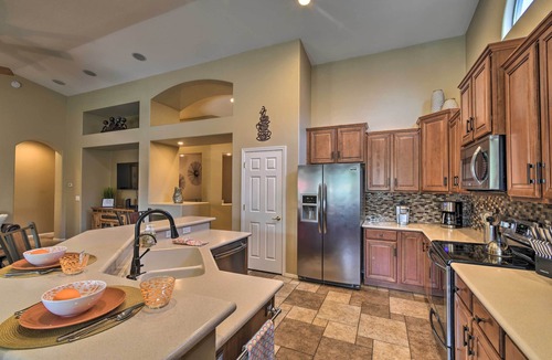 Royal Ranch House | Spacious Surprise Home: 6 Mi to Wildlife World Zoo