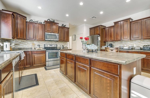 Surprise House | Spacious Surprise Home: Private Yard + Patio