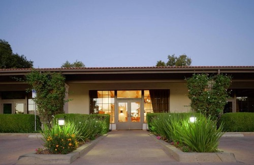 San Diego Country Estates Apartment | Spacious Villa w/Full Kitchen, Swimming Pools & Tennis Courts in Ramona