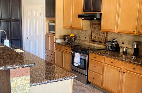 Arabian Crest House | Spanish-themed Scottsdale gem w /Lagoon pool and Arcade games!