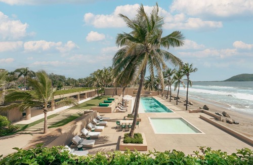 Zihuatanejo Apartment | SPECTACULAR BEACHFRONT APARTMENT