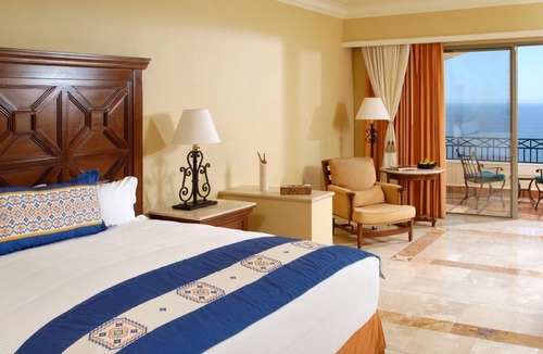 Pedregal Hotel | Spectacular Ocean Views in Executive Suite at Pueblo Bonito Sunset Beach