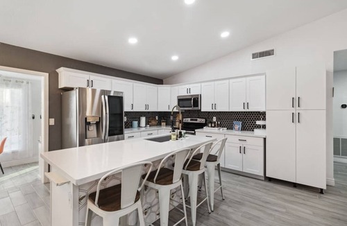 Panorama Place House | SPH97 - Kalani Oasis Paradise in the Desert w/Pool