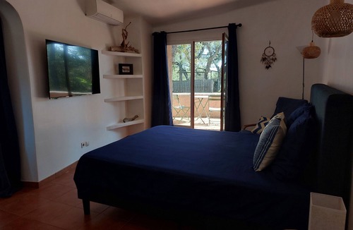Solaro Villa | Splendid villa with swimming pool 5 minutes walk from the sea