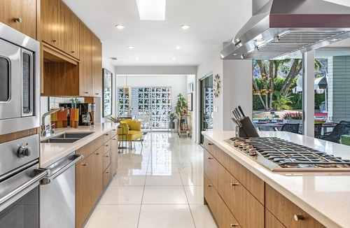 Indian Canyon House | Sprawling Mid-Century Modern Home! Casita! Bar Room! Pool!