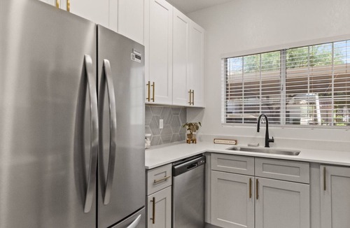 North Scottsdale Condo | Spring Training Oasis | King Bed Near Kierland