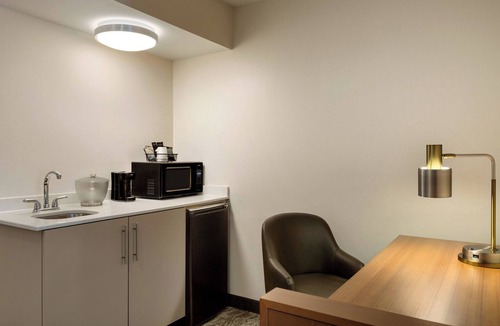 North Mountain Hotel | SpringHill Suites Phoenix North