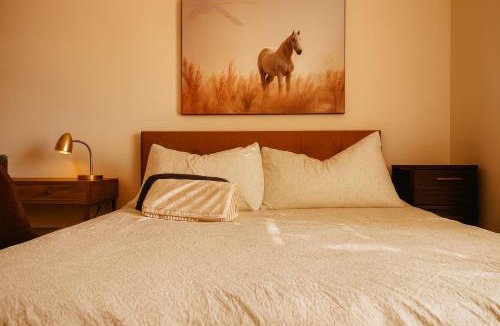 Hemet House | Starlight Western Room