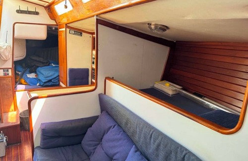 La Presa Boat Rental | Stay aboard classic 41' yacht in San Diego’s most beautiful marina setting!