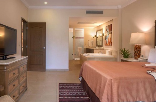 Loreto Resort | Stay at the Beautiful Villa De Palmar Islands of Loreto.