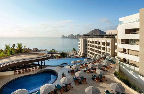 El Medano Ejidal Apartment | Stay Close to Cabo San Lucas Marina! Swimming Pools, Beachfront, Pet-friendly!