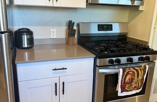 Coronado Apartment | Stay right in the heart of downtown phoenix, cozy comfortable and accommodating.