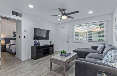 Papago Parkway Apartment | Stellar 1br Furnished Condo In Old Town Scottsdale - Pet Friendly PP311C