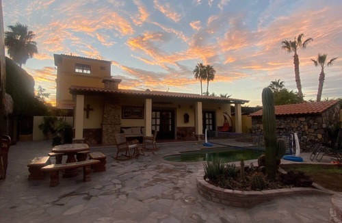 Loreto House | Steps away from the plaza one block from the beach DISCOUNTED RATE