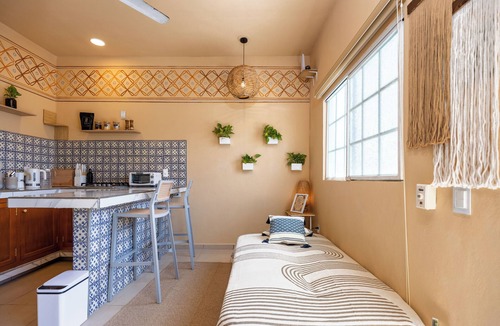 Lo de Marcos Apartment | Steps to Beach & Dowtown, Starlink WiFi, Laundry Service, PetsOK
