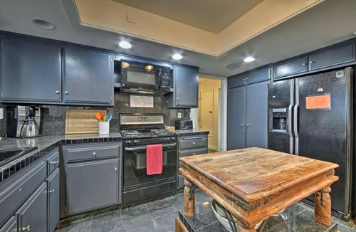 Moonridge House | Steps to Bear Mountain & Golf Course Spacious 4BR Prime Moonridge Location