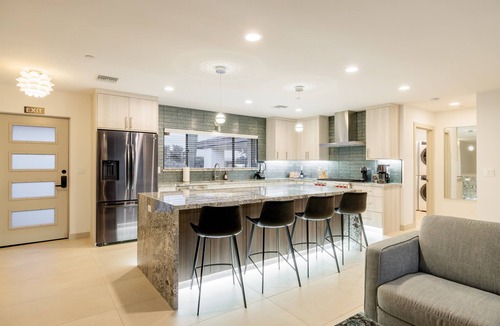 South Scottsdale House | Steps to Old Town*Scottsdale Haven*Heated Pool*Spa*