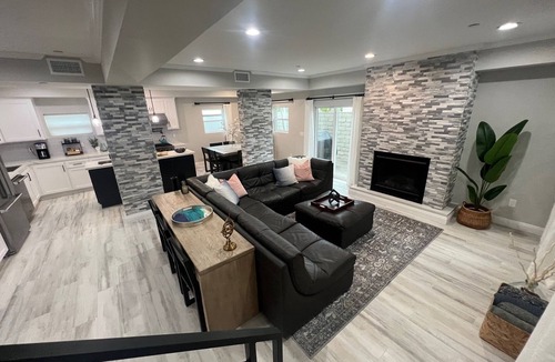 Silver Strand House | Steps to Sand: Game Room, Family Beach Retreat, 4 Ensuites, Pets OK