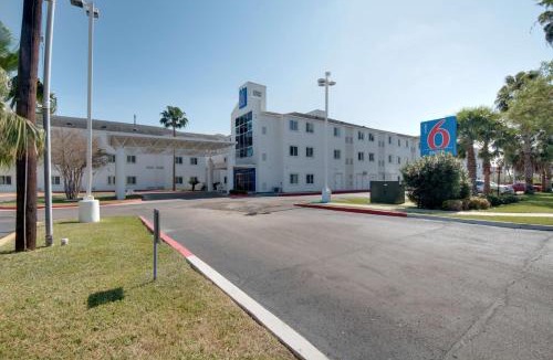 Brownsville Hotel | Studio 6-Brownsville, TX