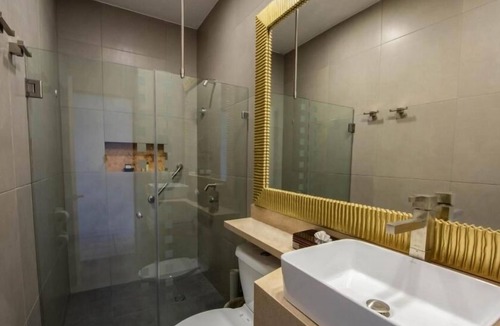 Campo de Golf Fonatur Hotel | Stunning 1BR Junior Suite Steps to Punta Sur Golf Course