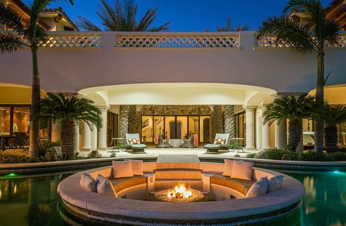 Buzzards Villa | Stunning 5BR Villa Sandcastle includes Jacuzzi , Heated Pool, & Gourmet Kitchen + More!