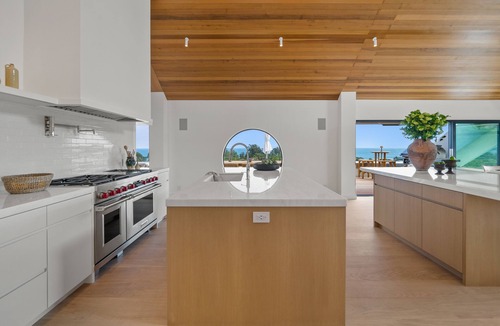 Central Malibu House | Stunning Ocean Views -Escape to Paradise at Casa De Lupe Malibu