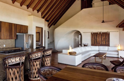 Zihuatanejo Condo | Stunning, Oceanfront Casa de Olas!