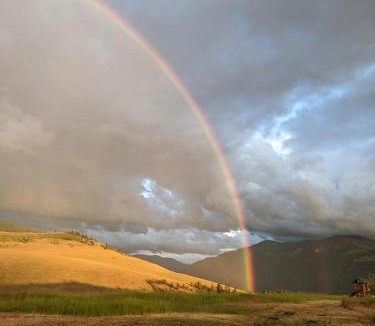 Plains Other | Stunning Off-Grid Dome with Spectacular Views for a Unique Glamping Getaway in Montana