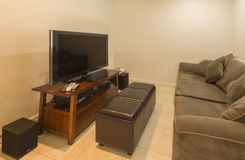 Salsipuedes House | Stunning, spacious 6 BD/4.5 bath home on golf course with beautiful ocean views