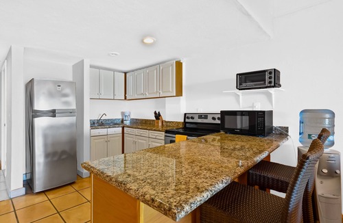 Punta de Mita Apartment | Stylish Apartment Near Beach & Dining With Pool, hot Tub, Tennis, & Large Patio