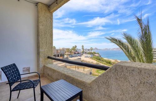 Cabo Bello House | Stylish Coastal Retreat with Breathtaking Views, Resort Pool & Private Balcony