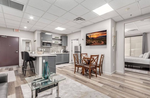 Fountain Hills Condo | Stylish & Prestigious! 2 Bed/2 Bath-On The Avenue