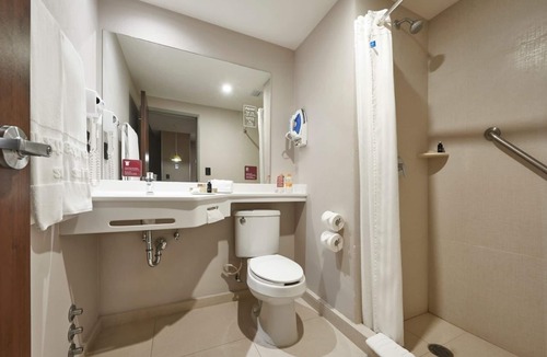 El Tezal Hotel | Stylish Retreat in Cabo – 2 Units Steps to Shopping, Marina & Medano Beach
