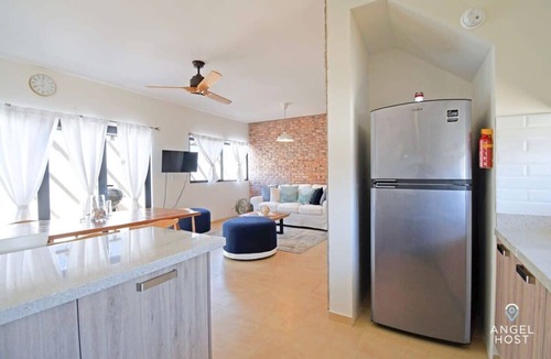 La Paz Apartment | Stylish Townhome Private Patio Parking Pool Onsite