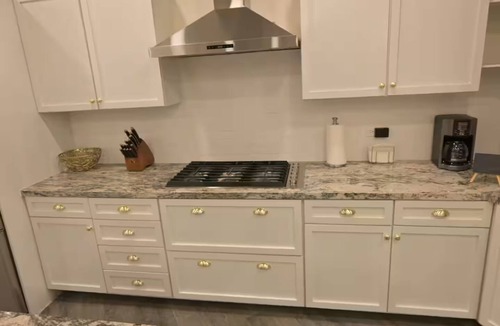 Playas De Tijuana Apartment | Suite A| A/C+Garage+Safe Area| 15 min SY Border