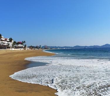 Manzanillo Apartment | Suite en área turística de Manzanillo con club de playa