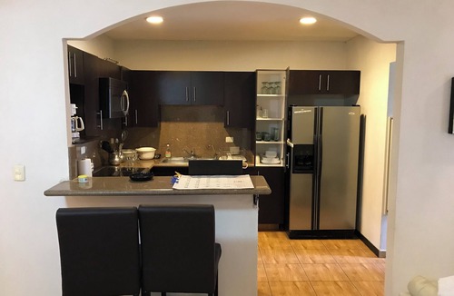 San Pedro Garza Garcia Apartment | Suite H, 2BR/2BA apartment in San Pedro Garza García, Centrito Valle
