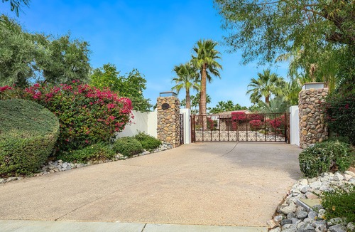 Palm Springs Villa | Summer Special at Gated Estate in the Movie Colony!