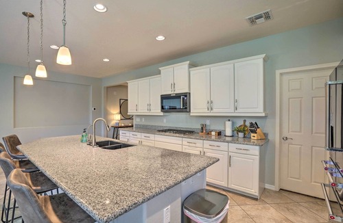 Surprise Farms House | Summer Specials! Snowbird Escape w/Pool