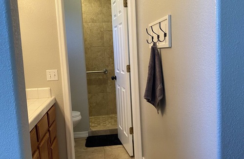 Mohave Valley House | SummerHaven 5 minute drive to river
