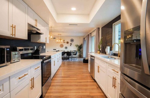 Optimist Park SW House | Sun Soaked Tempe Getaway -Pool, Spa, & Outdoor Fun