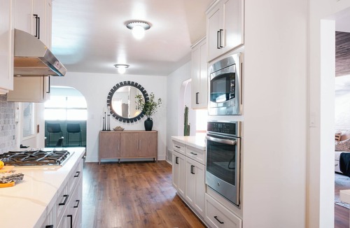 Village Grove House | Sundown@OldTown - Cabana - Pool - Indoor Outdoor Bar - Yard Games - Game Room