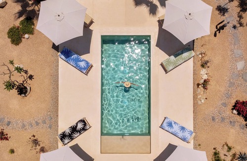 El Pescadero House | Sunny Bungalow with a Pool and Near the Beach