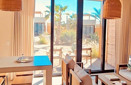 El Pescadero House | Sunny Bungalow with a Pool and Near the Beach