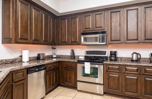 Sandy Beach Condo | Sunny Escape Condo 2B/2B Bella Sirena