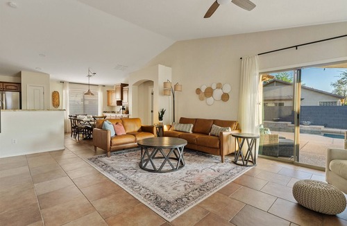 Villages At Queen Creek House | Sunny Poolside Golf Haven 4-Bed 2-Bath Heated Pool