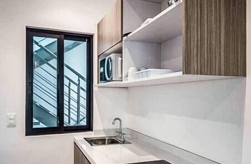 Zazil-ha Apartment | ~ Sunny & Private Studio ~ Pool + Rooftop Lounge ~ Minutes from the Beach Beaches & 5th Avenue!