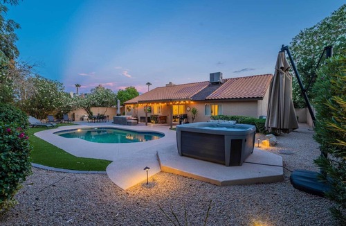Paradise Valley Village Cottage | Sunny Scottsdale Retreat w/Private Pool!