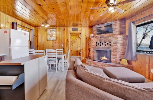 Big Bear Lake Cabin | Sunrise Lakefront Family Cabin at Shore Acres Lodge Big Bear