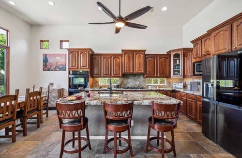 North Scottsdale House | Sunrise Retreat- Mtn Views-Pool- Long Term Stays!
